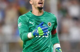 Altay Bayindir - facts about the goalkeeper