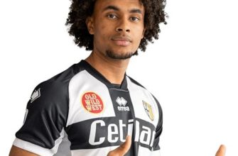 Joshua Zirkzee Age Height Hairstyle Football