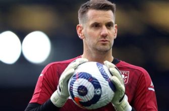 Tom Heaton Goalkeeper