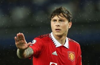 Victor Lindelof Age Height Hairstyle Football