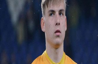 Andrii Lunin Biography Early Life and Football Career