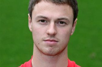 Jonny Evans Height and Weight (Football)