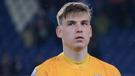 Key Facts About Andrii Lunin